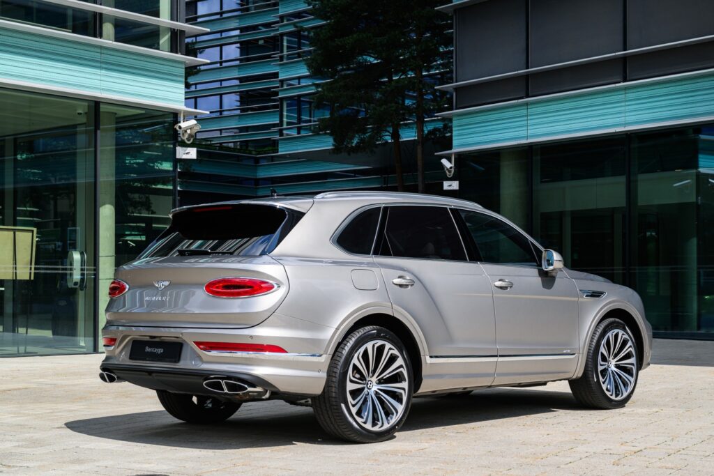 Bentley Bentayga Front Rear
