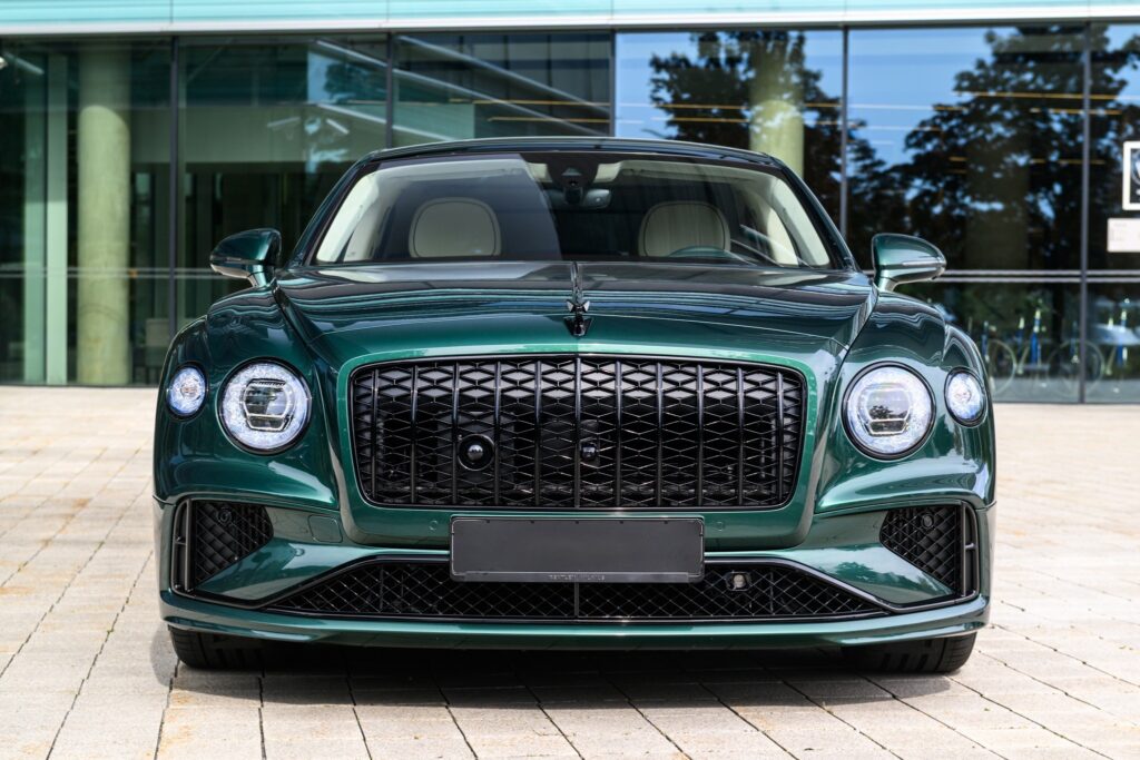 Bentley Flying Spur Azure Front 2 Green