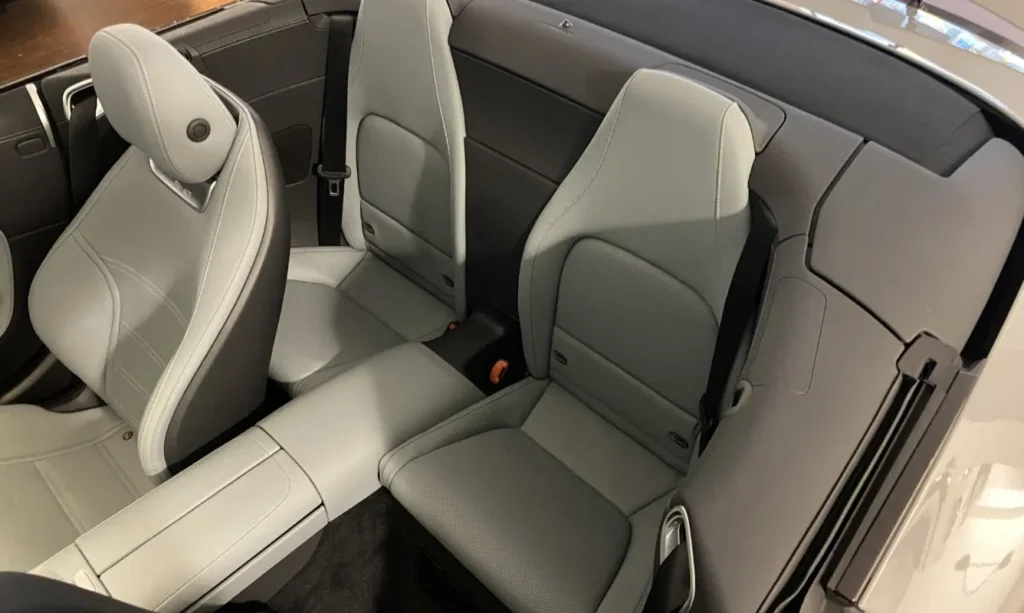 MERCEDES_SL_63AMG_SEDILI_POST