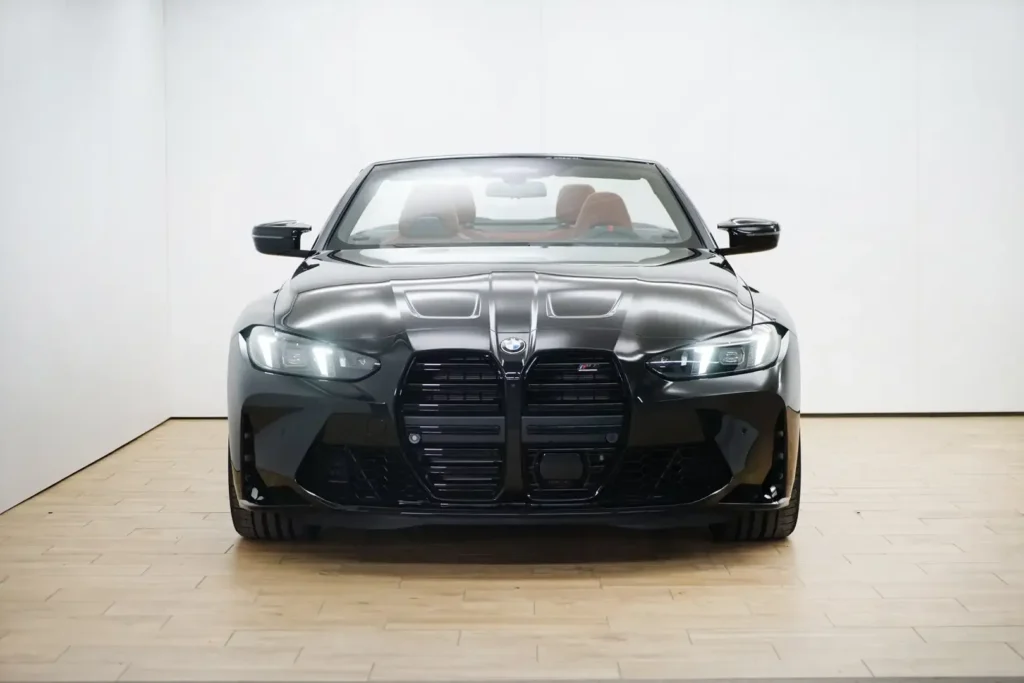 imgi_59_BMW-M4-Competition-Cabrioet-Black-Front-1