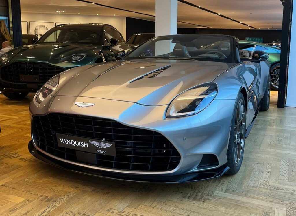 Aston Martin Vanquish Volante Front 4