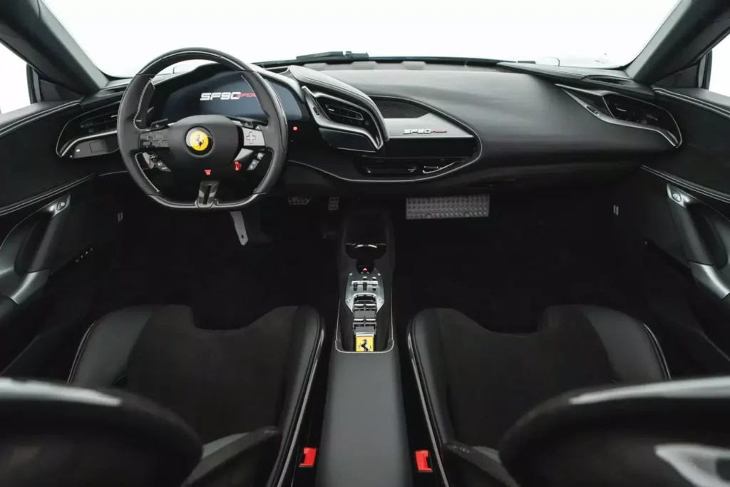 imgi_66_Ferrari-SF90-Silver-Interior-11