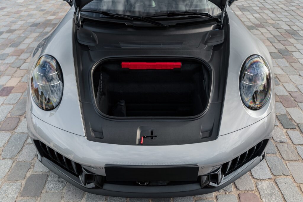 Porsche 911 Targa 4 GTS 992.2 Frunk